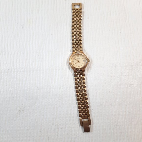Vintage Bulova Women Watch Gold Stainless Steel‎ Water Resist Battery Date round main image 4